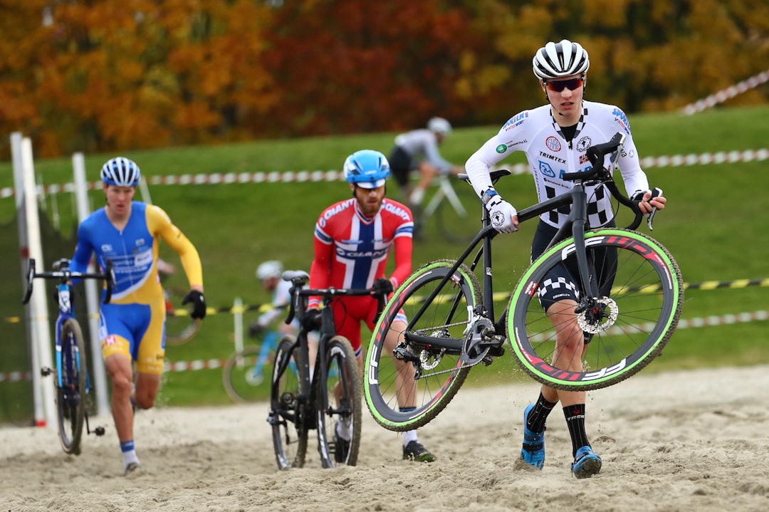 Håkon Lunder Aalrust (foran) ble nummer fire totalt men vant juniorklassen nesten like overlegent som Fredrik Haraldseth vant eliteklassen totalt. Foto:Ola Morken Haakon Lunder Aalrust Vinner junior  - Ola Morken 1400x933