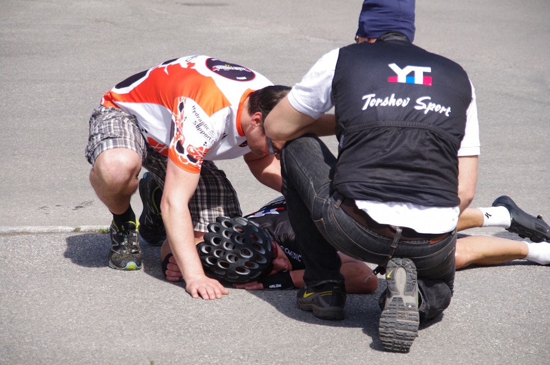 GIR JERNET: Aleksander Stijelja er en som vet å gå i kjelleren når det gjelder. Her fra Randsfjorden Rundt 2013 med Team YT-Torshov Sport. Foto: Karleheinz Götz Aleksander Stijelja - exhausted-Randsfjorden Rundt 2013 Karlheinz Götz 1400x930