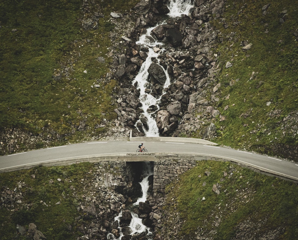 MEKTIG:Naturen rundt Trollstigen sørget for spektakulære rammer for everesting-eventen på lørdag. Foto: Kent Erik Harridsleff Everesting Trollstigen