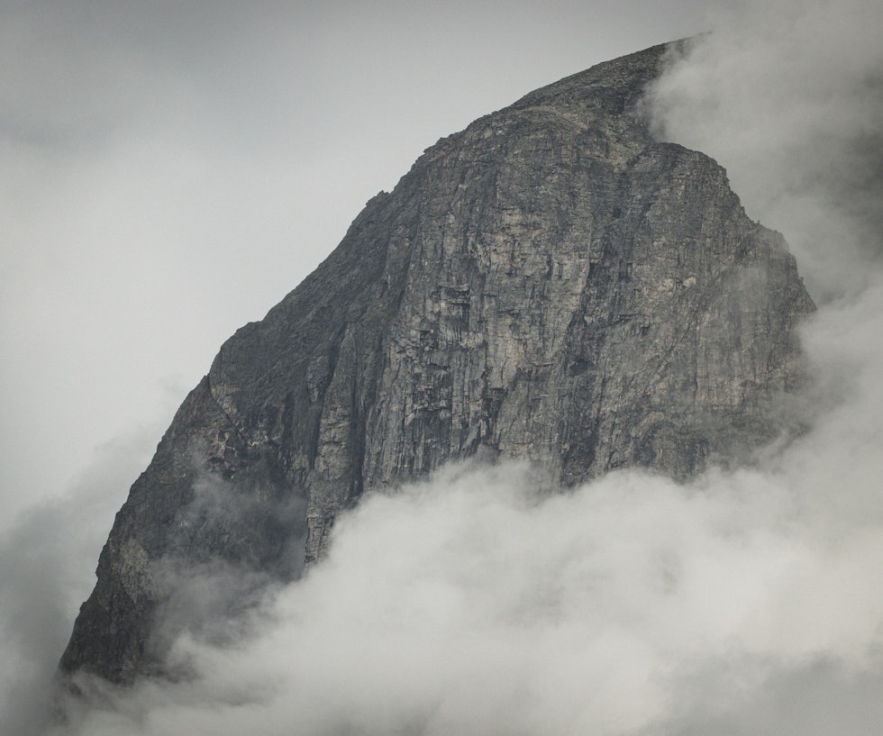 MEKTIG: Om ikke den fysiske utfordringen tok pusten fra deltakerne, gjorde utsikten og omgivelsene det. Foto: Kent Erik Harridsleff Everesting Trollstigen