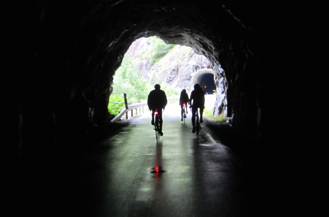 Tunnelsyn. Slike er det mange av på Vestlandet. Foto: Kent Murdoch Tunnel 2 1400x924