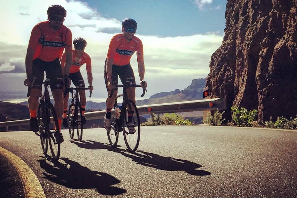 GODT I GANG: Dag Torp Hansen, Tore Fuglestad og Øyvind Haug under samling på Gran Canaria tidligere i vinter. Foto: Per Christian Eidevik GODT I GANG: Dag Torp Hansen, Tore Fuglestad og Øyvind Haug under samling på Gran Canaria tidligere i vinter. Foto: Per Christian Eidevik