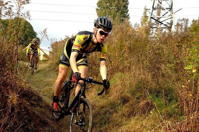 OUTSIDER: Fredrik Haraldseth er en sterk kandidat til Norgescup-tittelen i sykkelkross. OUTSIDER: Fredrik Haraldseth er en sterk kandidat til Norgescup-tittelen i sykkelkross.