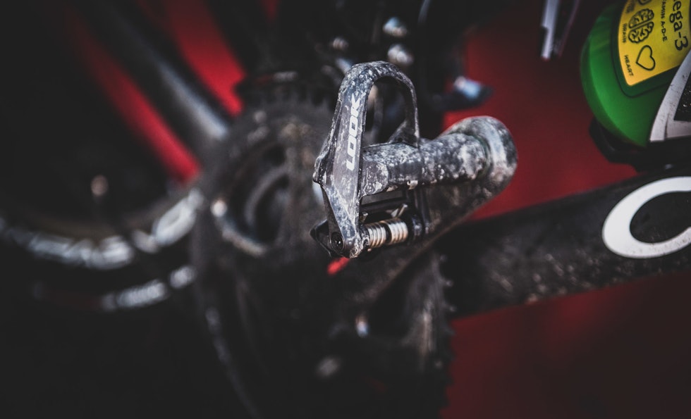 SITTER FAST: Look Keo 2 karbon er en rimelig pedal fra Look - men også en solid pedal. Proffene har ikke alltid det beste. sven erik bystrøm colnago