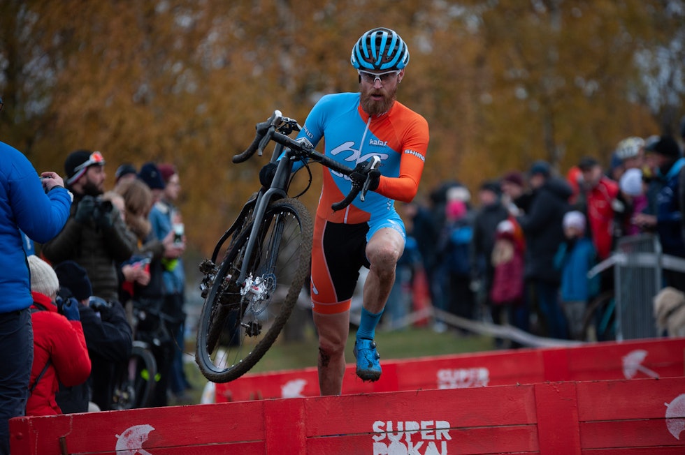 BERGET ÆREN: Morten Vaeng er sjeleglad for å snike seg inn blant de topp ti. Den eveigunge 45-åringen lider av egenerklært mastervegring. Foto: Audun Morgestad Superpokal Voldsløkka 2019 i bilder 17