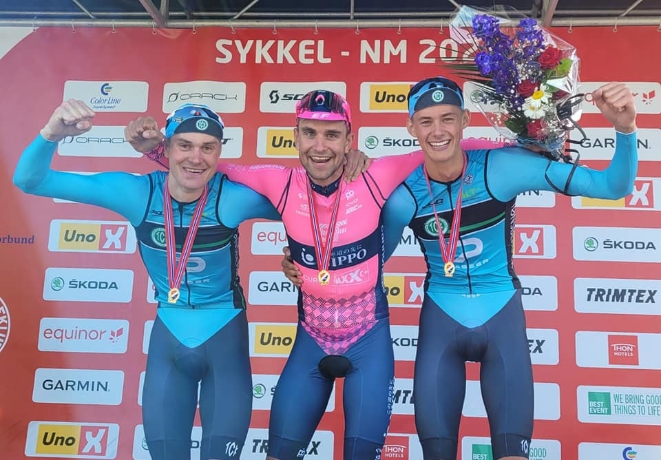 BEST BLANT GUTTA: Tønsberg CK vant lagtempo-NM for første gang siden 1973. F.v: Jon Anders Bekken, Johan Iver Knotteng og Christian Bergsjø. Foto: Tønsberg CK. Tønsberg