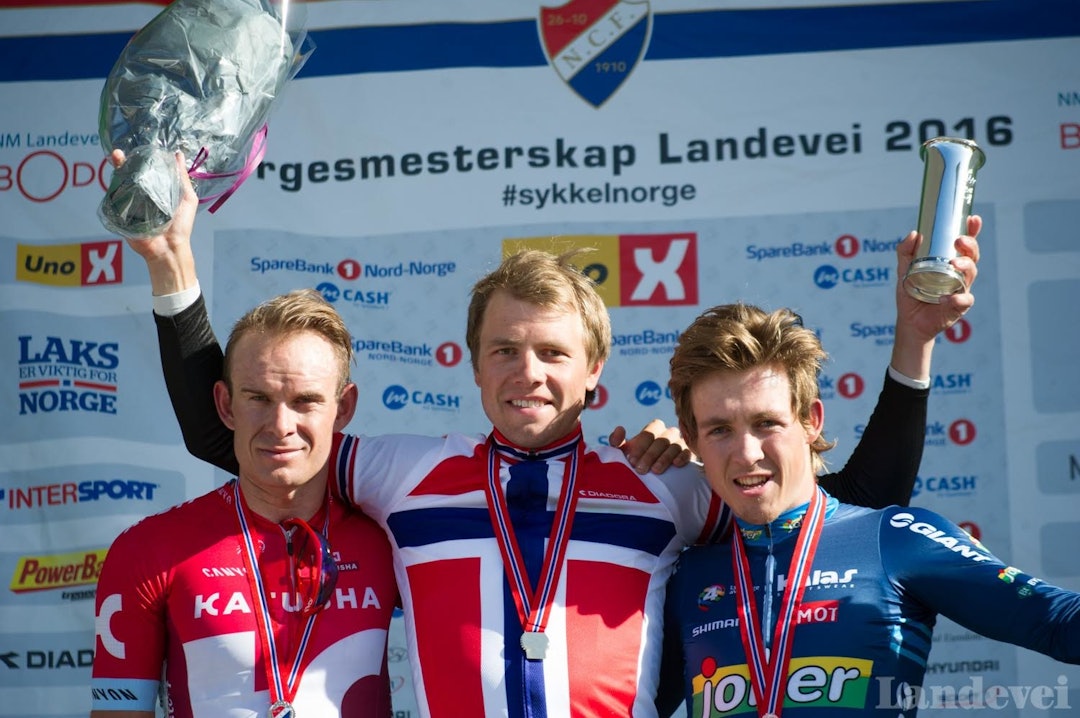 PALLEN: Tre sterke ryttere tok medaljene i NM-fellesstarten. Om en uke starter Tour de France for to av de. Foto: Henrik Alpers. Pallen2