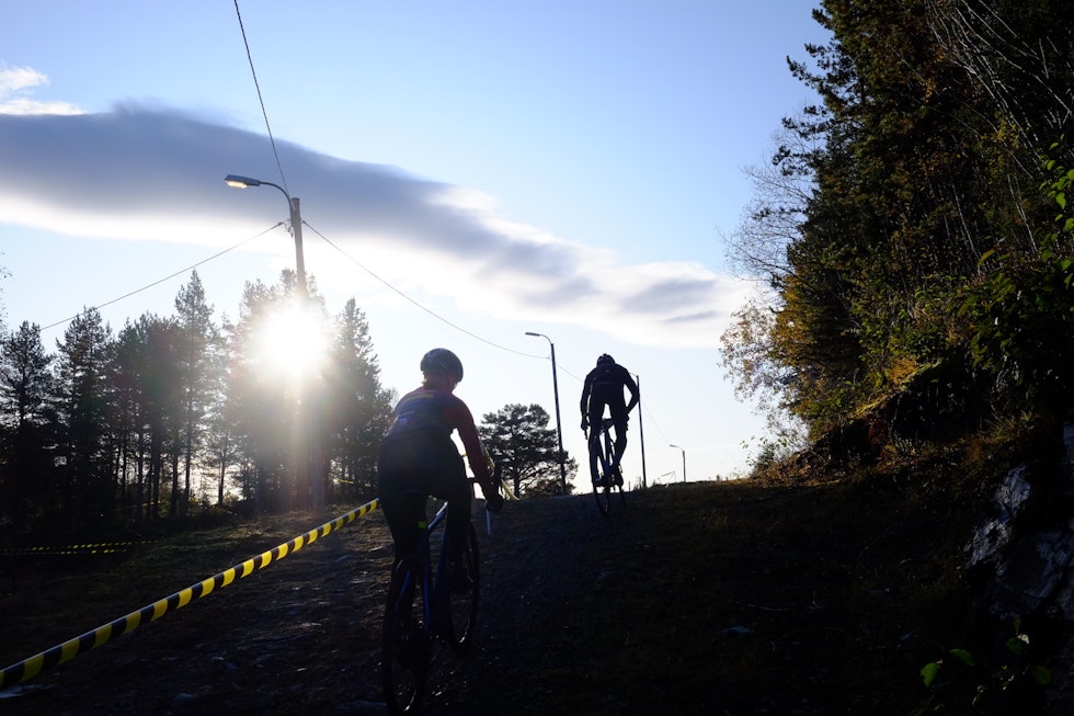 SOL: Nilsbyen badet i gnistrende høstvær på søndag.Foto: Benjamin Werner Trønderkross 2019 i bilder Foto: Benjamin Werner