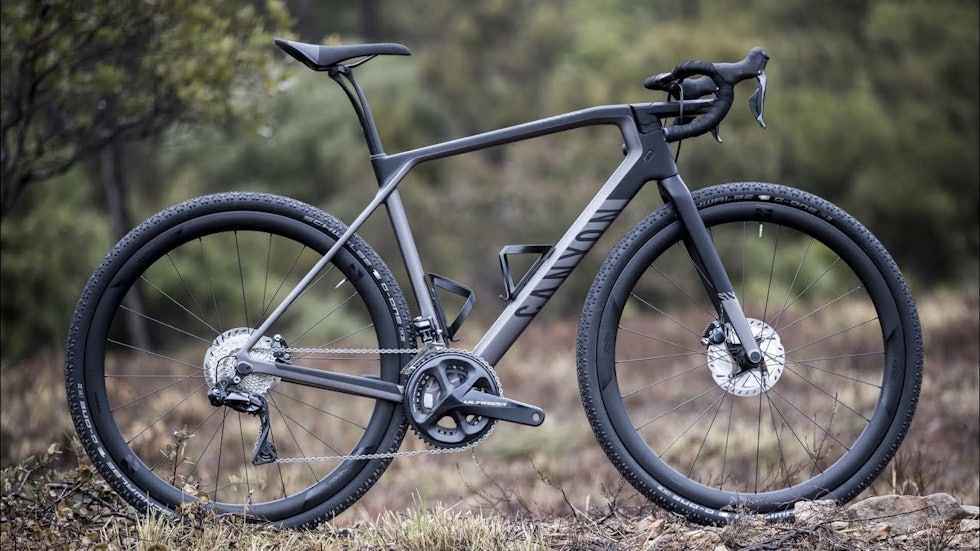 GRUSELRACER: Canyon Grail On, Canyons elversjon av gravelsykkelen Grail. Dette segmentet blir fullt av elsykler i fremtiden. Foto: Canyon. canyon-grail-on