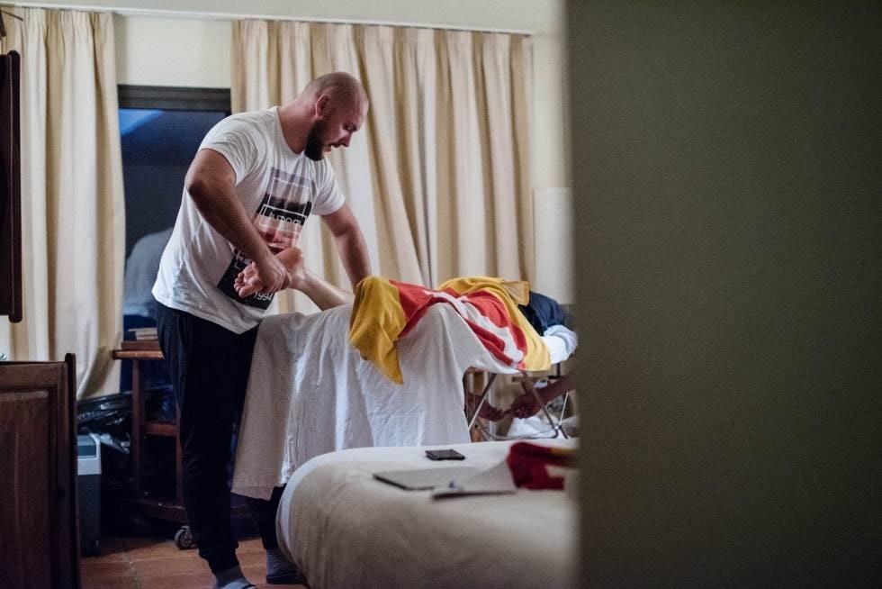 STØRRE: Som World Tour-lag stilles det ytterligere krav til administrasjon og stab. Foto: Henrik Alpers. uno-x-massasje