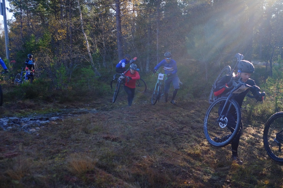 UTFORDRENDE: Trønderkross harr ingen sandgrav, men et myrparti gjorde mye av samme nytten. Foto: Benjamin Werner Trønderkross 2019 i bilder Foto: Benjamin Werner