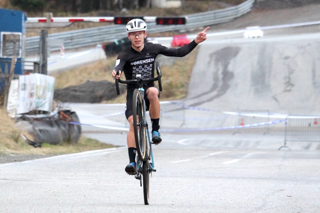 Anders Johannessen ble kross-NM en opptur med sølvmedalje og en bekreftelse på at formen er på plass. Foto: Cato Karbøl