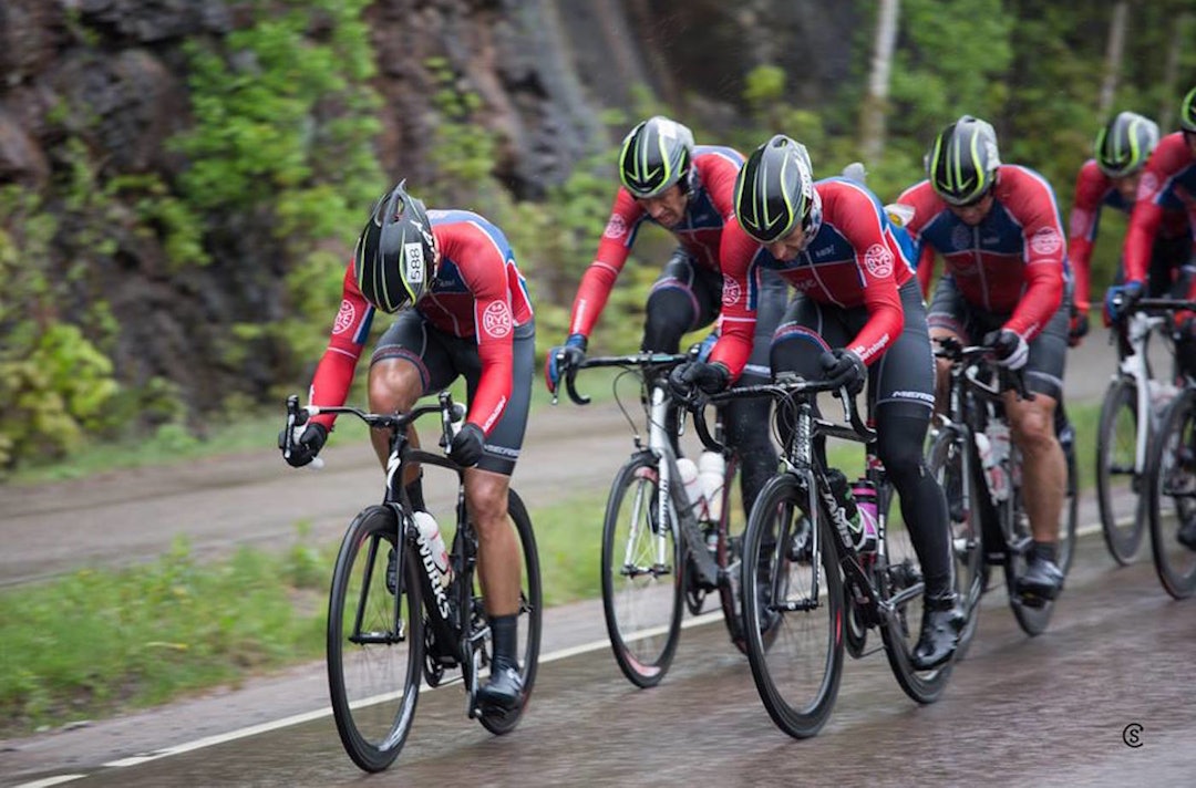 DREVNE: Thomas Brodersen (foran) er en av tre kapteiner på Rye Expressen, og melder om full kontroll inn mot Lillehammer-Oslo på lørdag. Foto: Sylvain Cavatz Brodersen in front Nordmarka Rundt 2016 - Sylvain Cavatz 1400x924