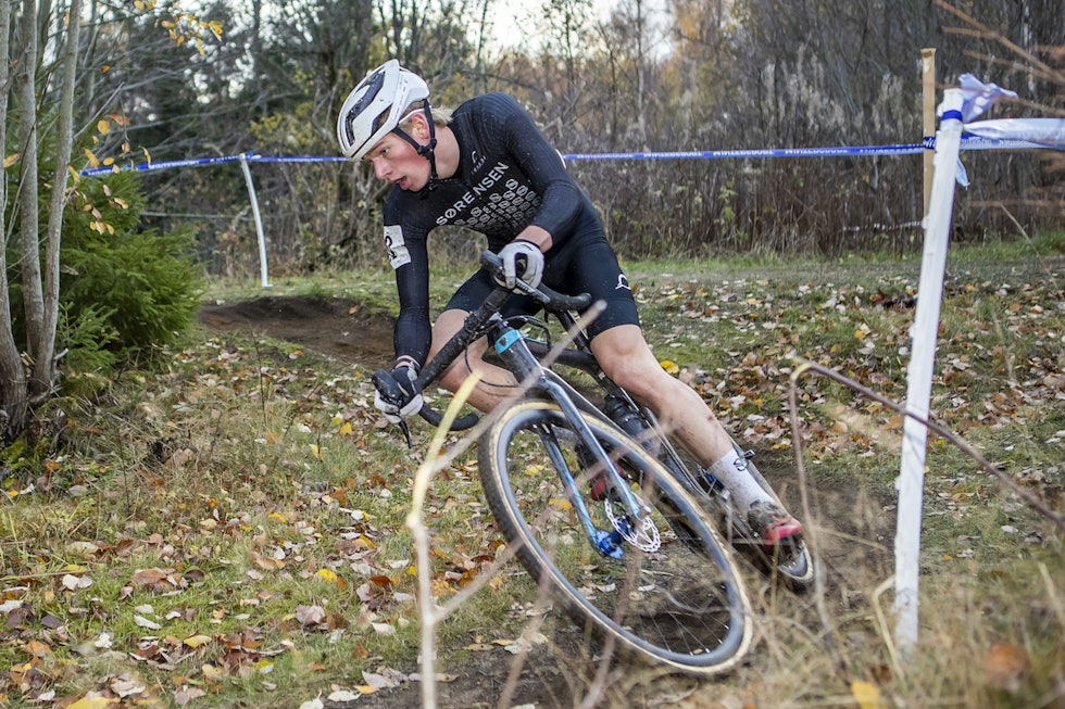 UTFORDRER:Knut Røhme vant Bjerkekross i oktober og har vært på pallen i flere av Norgescupene denne sesongen. Foto: Pål Westgaard Knut Røhme NC 4 Svelvik-kross 2018 - Pål Westgaard 1400x933