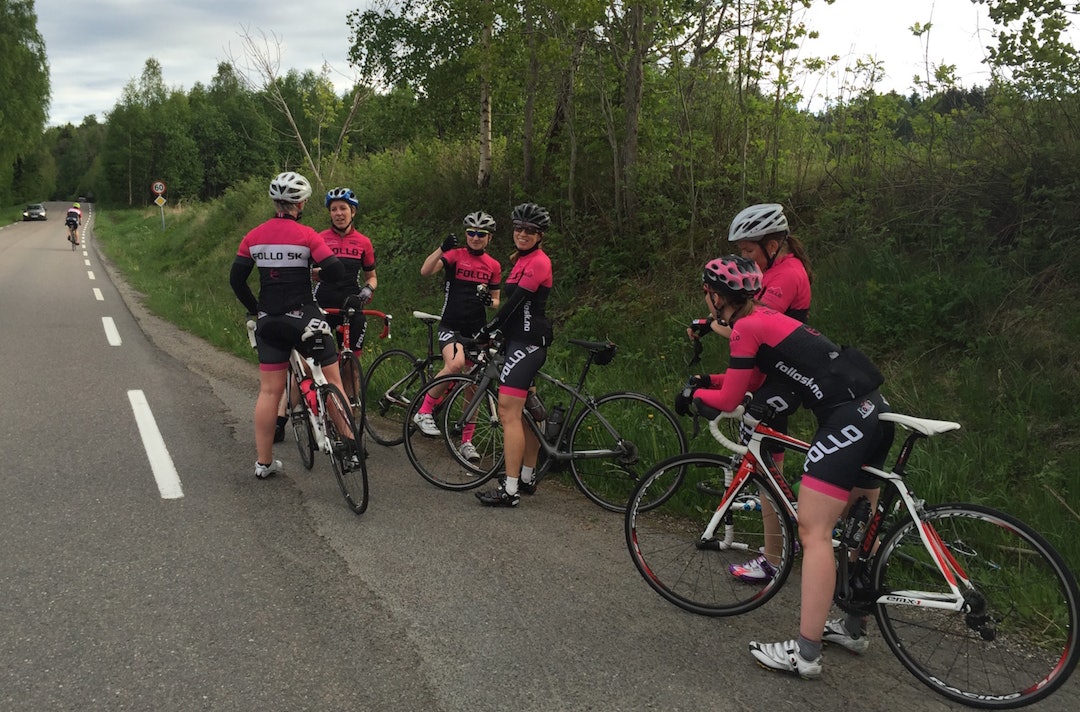 SOSIALT er stikkord for jentene i Follo SK, og fellesskapet bidrar til å hindre frafall. Foto: Isabel Karlsen Follo SK group - Isabel Karlsen - 1400x924