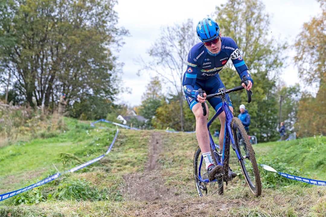 KNEPEN ANDREPLASS: Søren Wærenskjold tok andreplass i Føyka Kross pokal fikk samme tid i mål som William Høines Larsen på tredjeplass. Foto: Ola Morrken