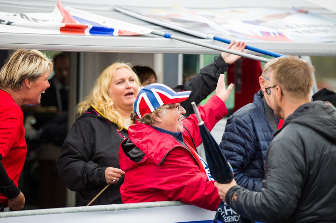 FANKLUBB: Fanklubben til Alexander Kristoff var visst fan av Sigurd Sollien også. (foto: Snorre Veggan) tourofnorway-5502a