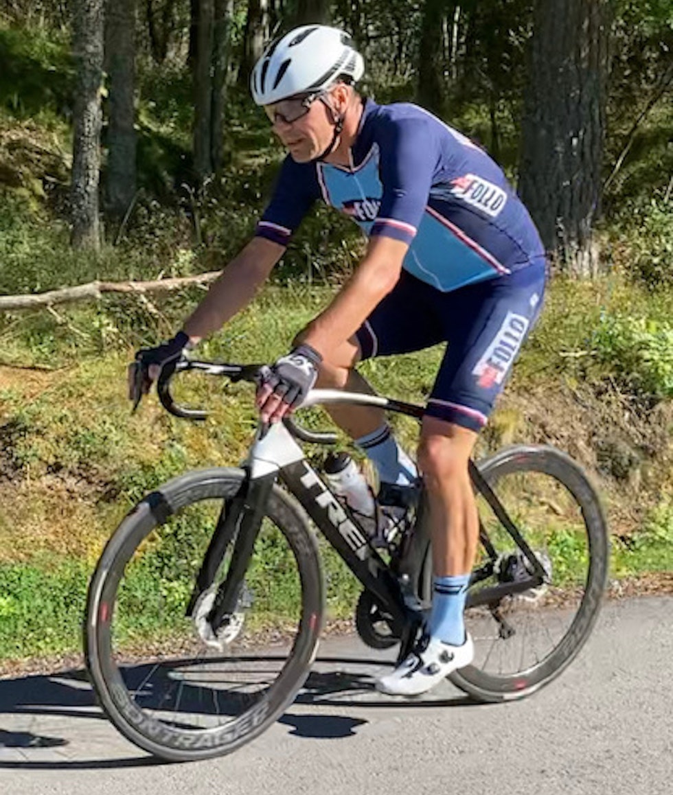 SEIGT: Ivar Grøneng underveis på dobbelt everesting. Foto: Lino Inversini Ivar Grøneng underveis på dobbelt everesting