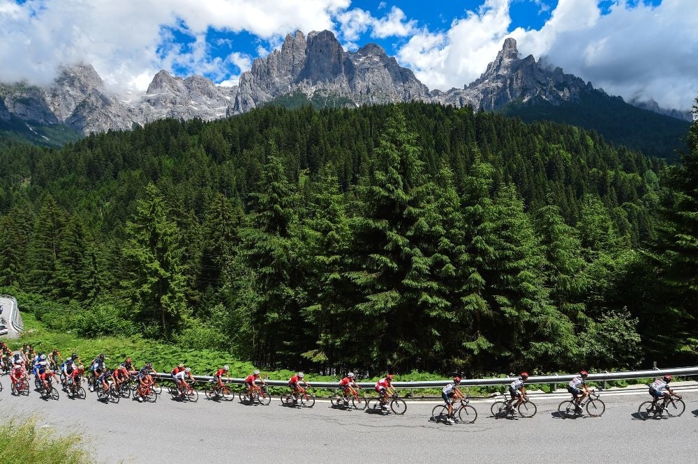 giro d'italia passo giau etappe 16