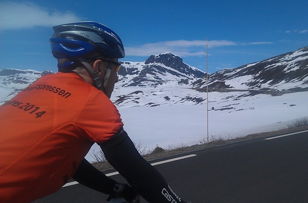 11 MIL OVER FLYA kan by på så mangt. I fjor var det knallforhold, men sludd, vind og vinter er heller ikke uvanlig, sier Stian Ulberg (bildet). Foto: Knut Westbø Stian Ulberg Valdresflya 2014 - Pro Tour Valdres - Foto Knut Westerbø 1400x924