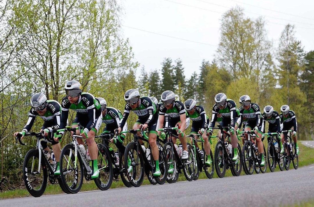 Samkjøring er det viktigste laget må øve på. Kjørestyrke, individuelle ferdigheter og erfaring skorter det ikke på. Her fra Nordmarka Rundt i fjor. Foto: Ola Morken. ATEA Nordmarka Rundt 2015 - Ola Morken 1400x924