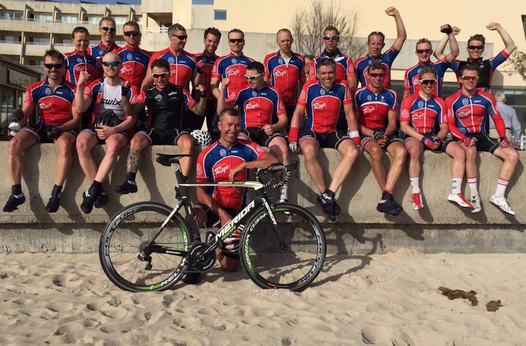 Mallorca er blitt en tradisjon for Rye Expressen, og årets bruttotropp leverte ny bestetid for klubben på Mallorca Rundt. Foto: Privat Rye XP Mallorca 2016 - Foto Privat 1400x924