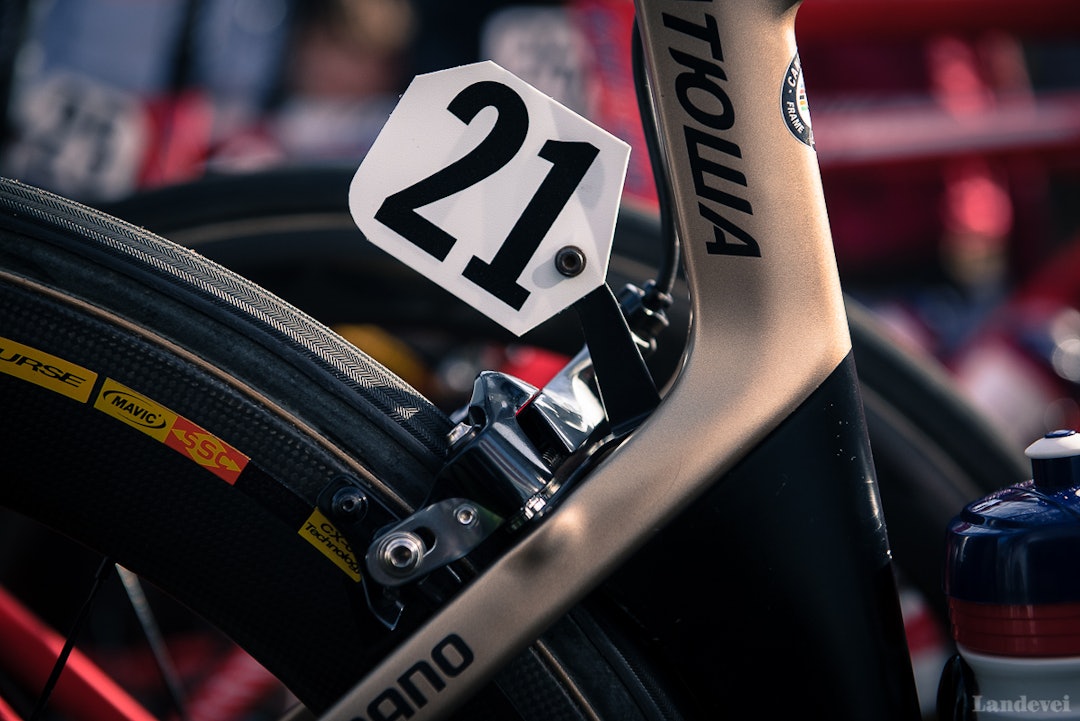 HERE'S MY NUMBER: Alex kjørte med startnummer 21 i helgen. HERE'S MY NUMBER: Alex kjørte med startnummer 21 i helgen.