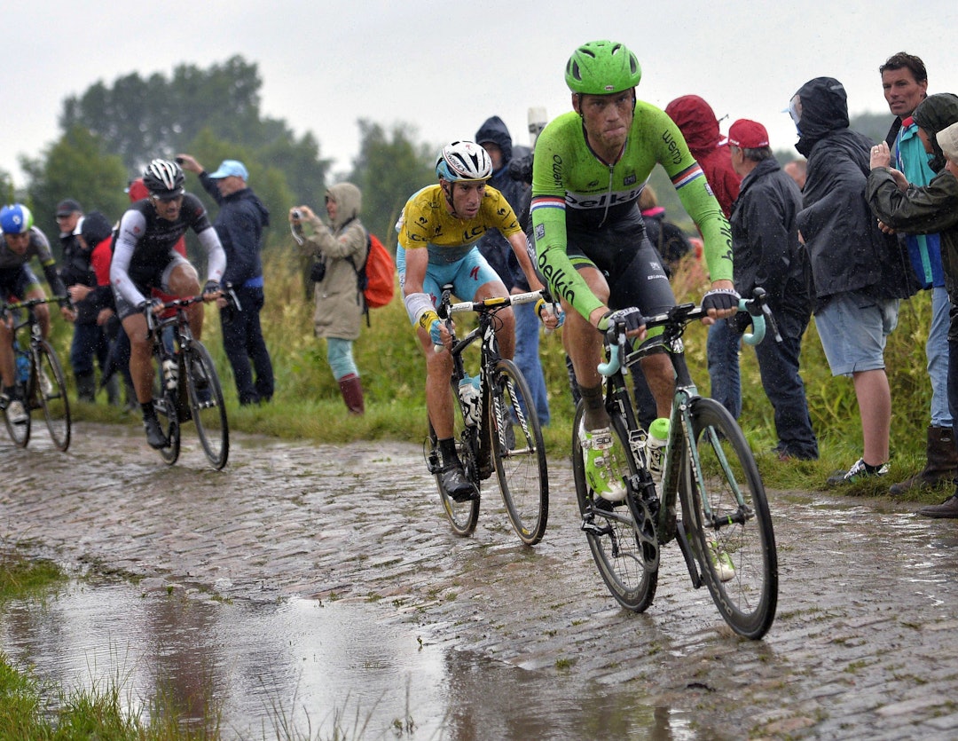 RÅSTERK: Lars Boom vant fjorårets Tour-etappe på brostein. Foto: Cor Vos. RÅSTERK: Lars Boom vant fjorårets Tour-etappe på brostein. Foto: Cor Vos.