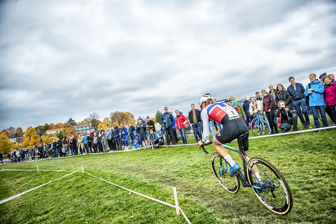 Tobias Johannessen - spectators - Superpokal Voldsløkka 2018 - Pål Westgaard 1400x933 Tobias Johannessen - spectators - Superpokal Voldsløkka 2018 - Pål Westgaard 1400x933