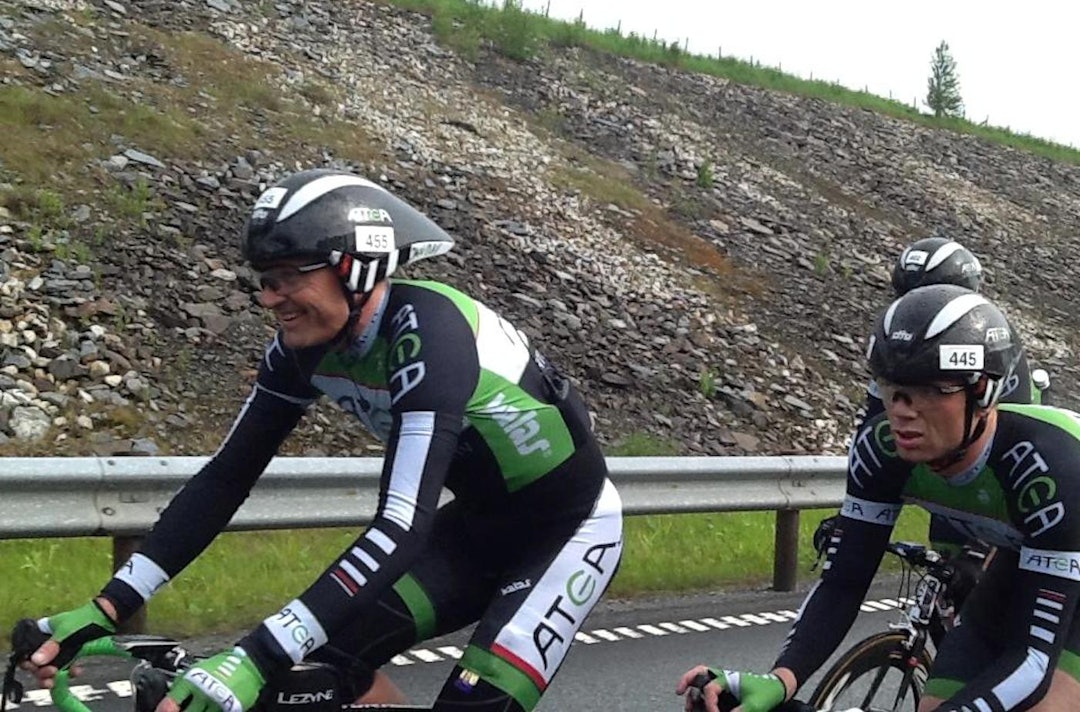 KAPTEIN JAN OLAV BEITMYREN vet hva som kreves for å komme fortest til Oslo. Det gjør resten av gutta i rulla også, og ikke alle kommer helt inn. Foto: Privat jan olav beitmyren fjellet 2014 - Foto Privat 1400x924