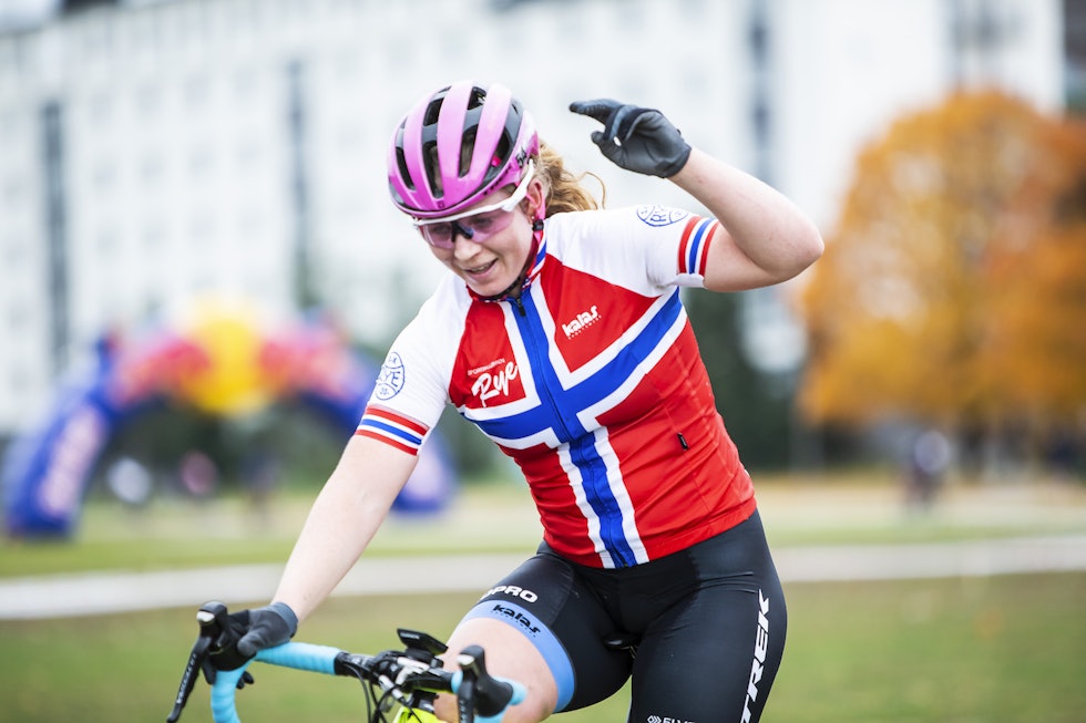 OVERLEGEN II: Elisabeth Sveum, som vant Superpokal Voldsløkka for andre gang, tok seieren i dameklassen med et halvt minutts margin. Foto: Pål Westgaard Elisabeth Sveum 1st - Superpokal Voldsløkka 2018 - Pål Westgaard 1400x933