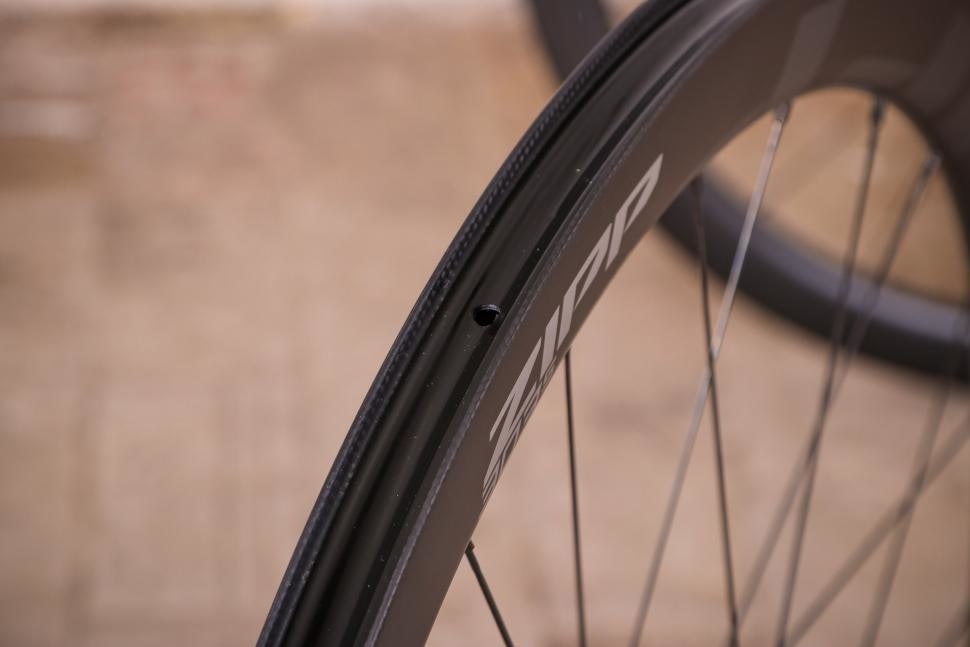 zipp 303