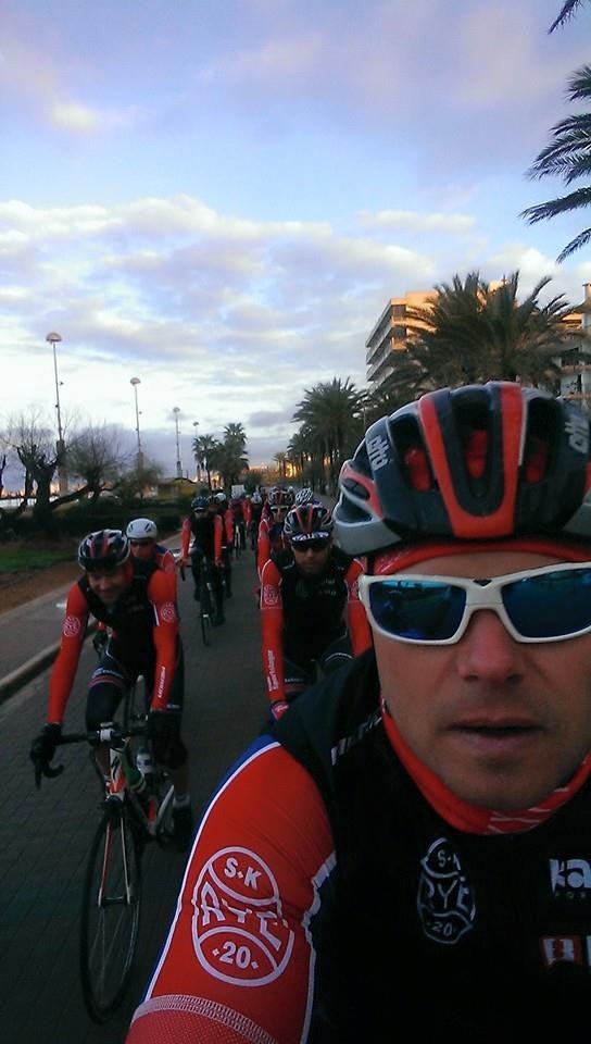 LANGT FORAN SKJEMA: Rye Expressen har brukt de to siste ukene fram mot påsken til å samle mil på Mallorca, og rapporterer å ligge langt foran skjema sammenliknet med samme tid i fjor. Foto: Rye XP Rye XP Mallorca 2015 - Foto Rye XP