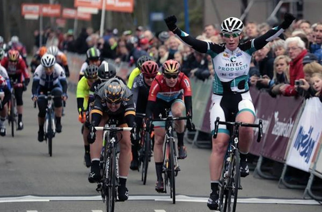Kirsten Wild Hitec wins Ronde van Drenthe Mar 15-15 Foto Hitec 1400x924