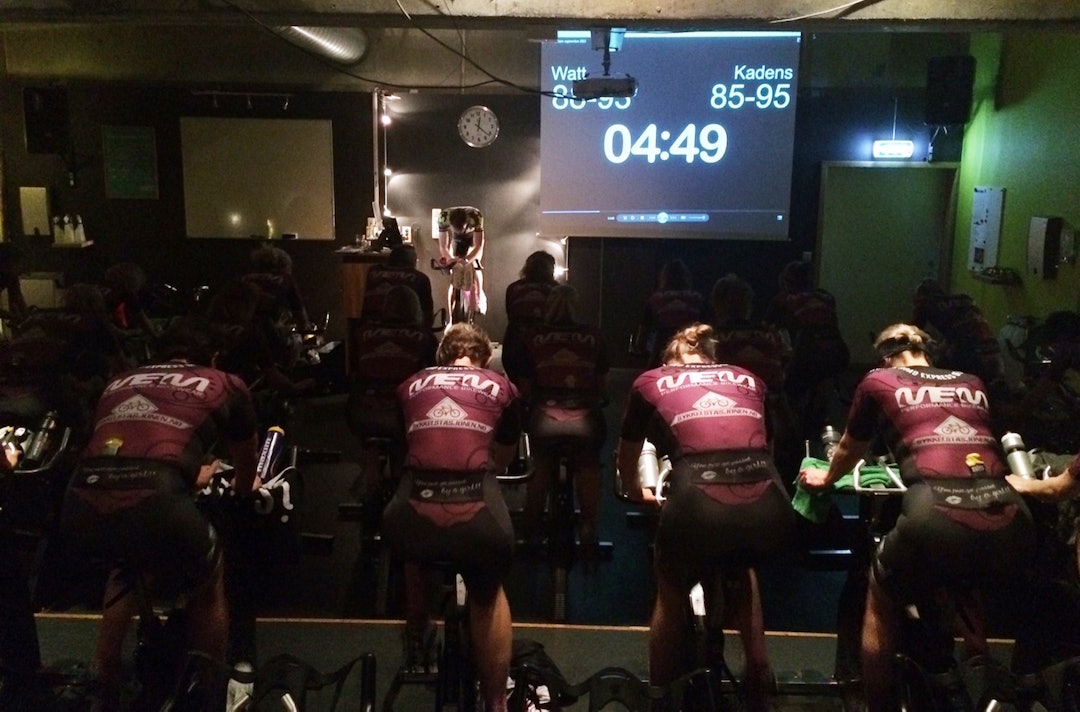 På første fellessamling ble det kjørt både spinning og andre typer økter. Det er mye jobb som skal gjøres før Lillehammer-Oslo i juni. Foto: Matthias Wallin Spinning Matthias Wallin 1400x924