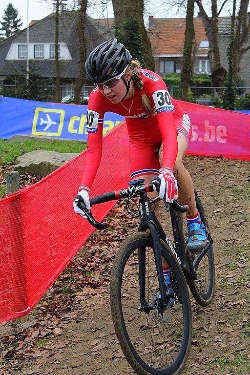 Tiril Hole Mohr. Foto: Jordi De Ryck Tiril Hole Mohr Antwerpen 2015 - Jordi De Ryck