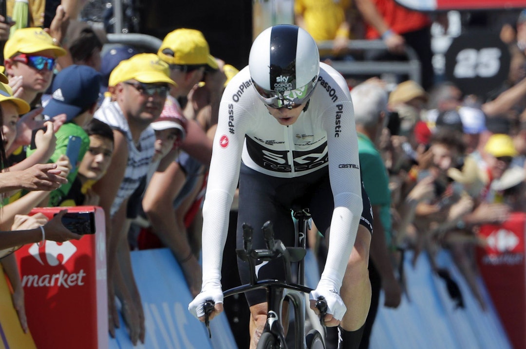 NÆRMERE: Chris Froome og Sky ble nummer to, og Froome er nå 55 sekunder etter i sammendraget. Foto: Cor Vos. NÆRMERE: Chris Froome og Sky ble nummer to, og Froome er nå 55 sekunder etter i sammendraget. Foto: Cor Vos.