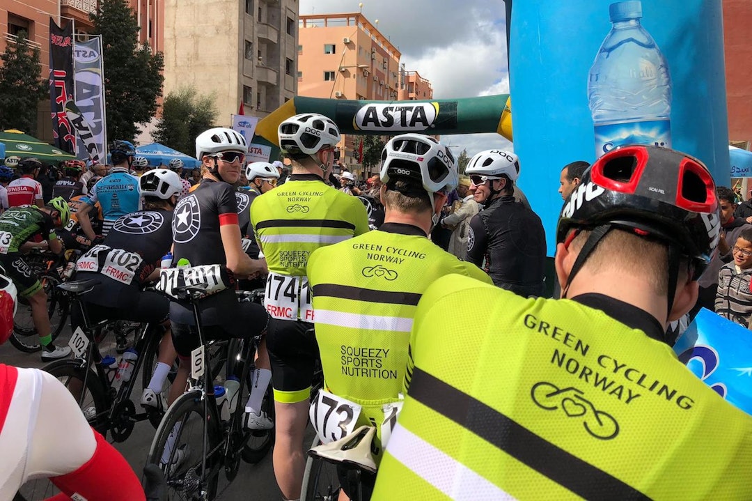 Race start - Tour du Maroc 2018 - Foto Green Cycling Norway 1200x933
