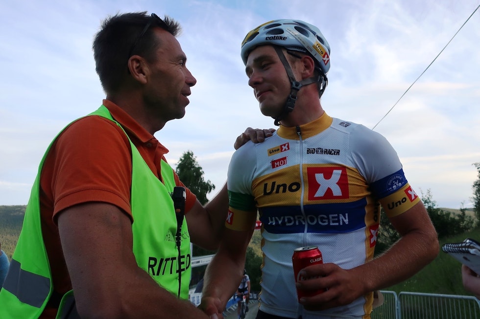 TRIST: Rittleder i Tour de Hallingdal Ole Christian Nymoen er lei for at årets utgave av Tour de Hallingdal ikke blir en del av Norgescupen. Her med fjorårsvinner Audun Fløtten. Foto: Kent Murdoch Ole Christian Nymoen - Audun Fløtten Tour de Hallingdal stage 1 2017 - Murdoch 1400x933