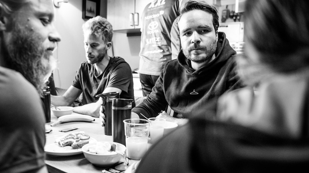 MORGENMAT: Kaffe, eggerøre med profesjonell vri, kruska, kli og alt annet som hører en god frokost til. MORGENMAT: Kaffe, eggerøre med profesjonell vri, kruska, kli og alt annet som hører en god frokost til.