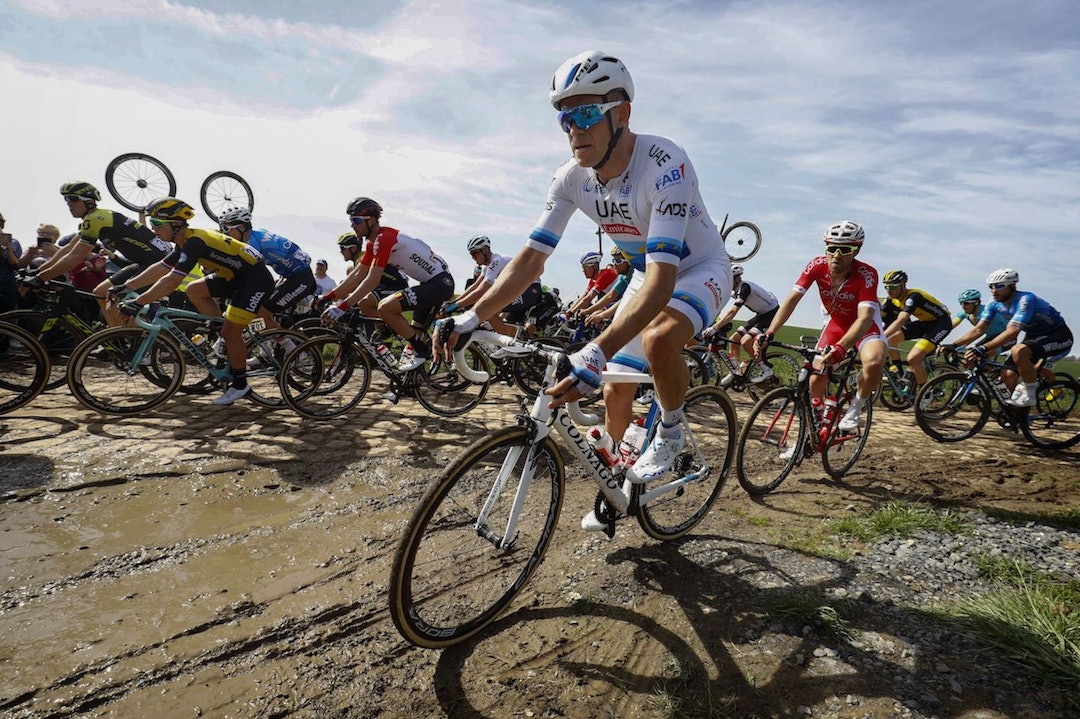 STANG UT: Alexander Kristoff var uheldig plassert flere ganger i løpet av dagen, og endte til slutt i en stygg velt. Foto: Cor Vos. STANG UT: Alexander Kristoff var uheldig plassert flere ganger i løpet av dagen, og endte til slutt i en stygg velt. Foto: Cor Vos.