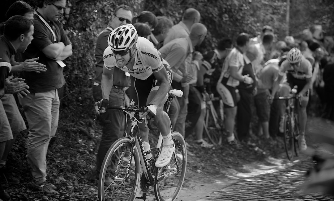 TOM BOONEN tøyer strikken i høyre rennestein på Taaienberg. Foto: Kristof Ramon Kramon_E3prijsHarelbeke2012_DSC1493 - Version 2