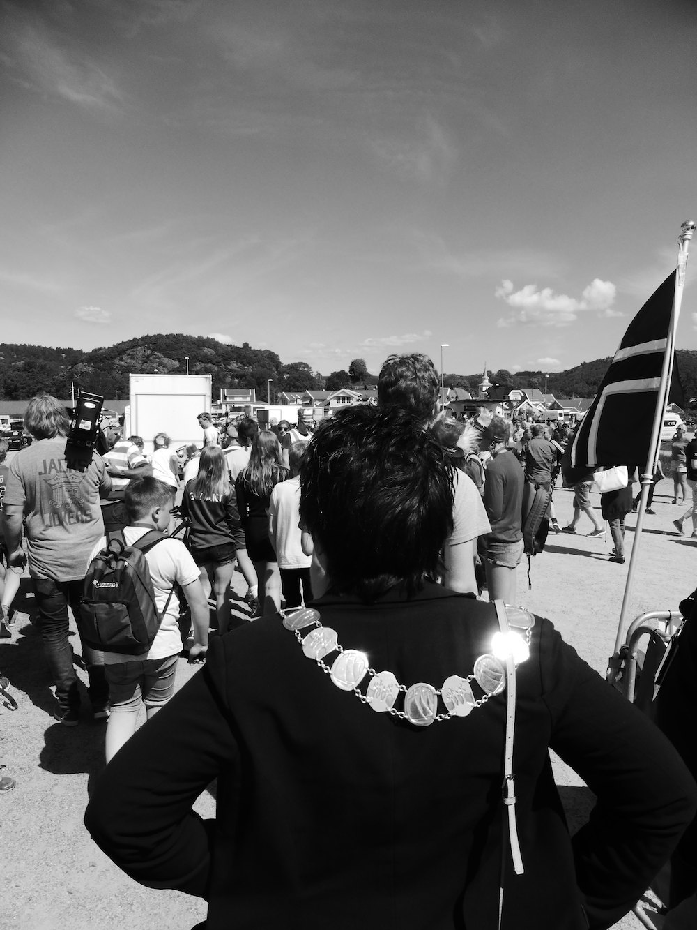 SMYKKET: Lindesnes kommunes ordfører møtte opp uten ledertrøye, men med kommunens kjede. Foto: Geir Stian Ulstein ordfører Foto Geir Stian Ulstein 1000x