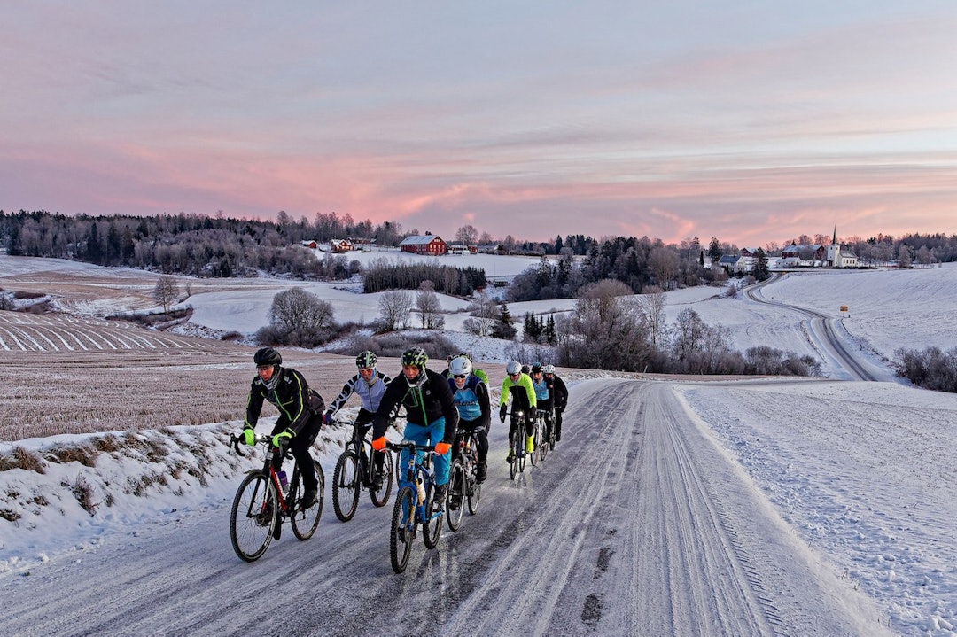 FELLESTRENING: Denne sesongen stiller Team Follo med vesentlig flere fellesøkter enn tidligere sesonger, og vet at de vil få glede av hver eneste av dem når pallplassen skal forsvares i juni. Foto: Ola Morken Team Follo winter 2018 - Ola Morken 1400x933
