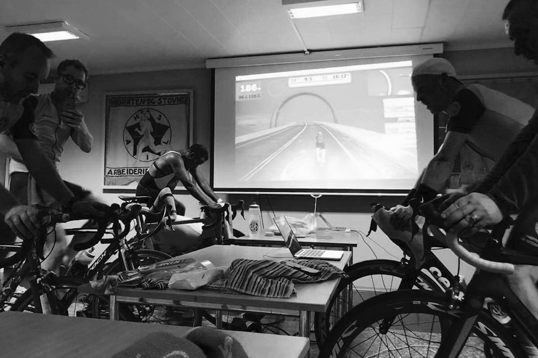 SOSIALT: I lagkonkurransen Watt mot kreft skal klubber og lag kjempe om samle flest kilometer på Zwift i løpet av 24 timer. Foto: Simen Strandås Watt mot kreft Foto Simen Strandås 1400x933