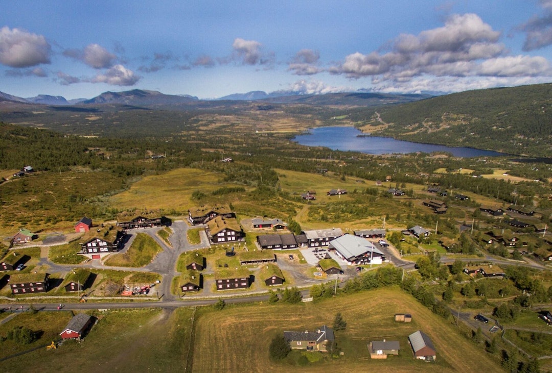 IDYLL: Gomobu ligger på tregrensen, like ved Panoramavegen over til Hemsedal. Foto: Gomobo Fjellstue. IDYLL: Gomobu ligger på tregrensen, like ved Panoramavegen over til Hemsedal. Foto: Gomobo Fjellstue.