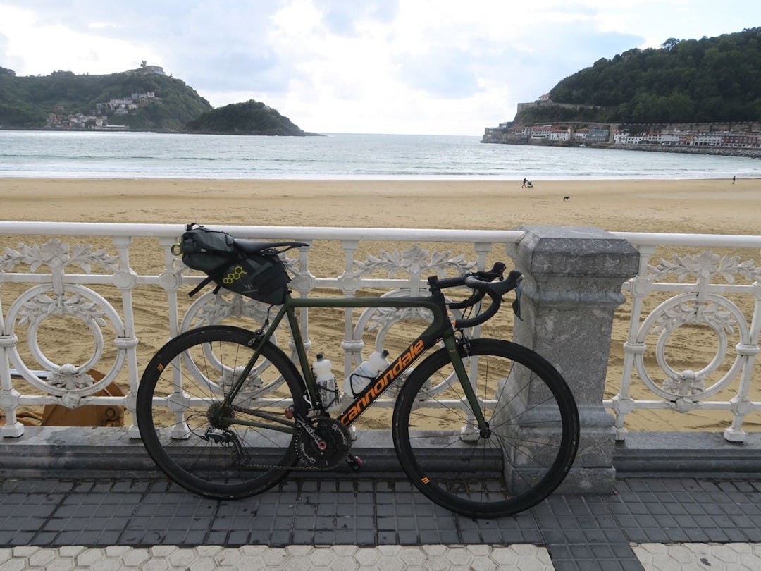 BYSTRANDA: San Sebastian har verdens fineste bystrand midt i sentrum. Ofte er det bra surf også.