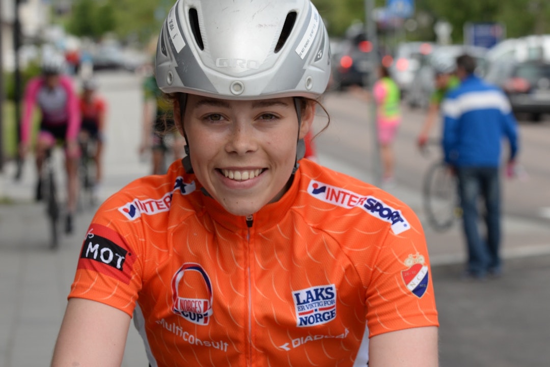 SAMMENLAGTVINNER: Emelie Utvik fra Bergen CK vant Tour de Hallingdal sammenlagt for juniorjentene. Foto: Kent Murdoch Emelie Utvik - Kent Murdoch 1400x933