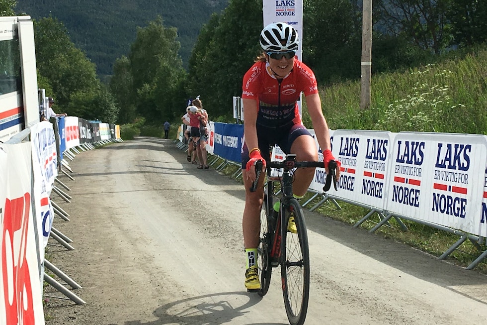 Ingrid Lorvik - finish - Scheve 1400x933