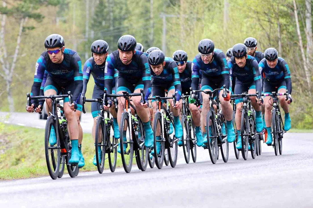 TRENING: Aurora Borealis bruker Randsfjorden Rundt som en del av oppkjøringen mot Styrkeprøven 2018. Foto: Ola Morken Aurora Borealis - Nordmarka Rundt 2017 - Ola Morken 1400x933